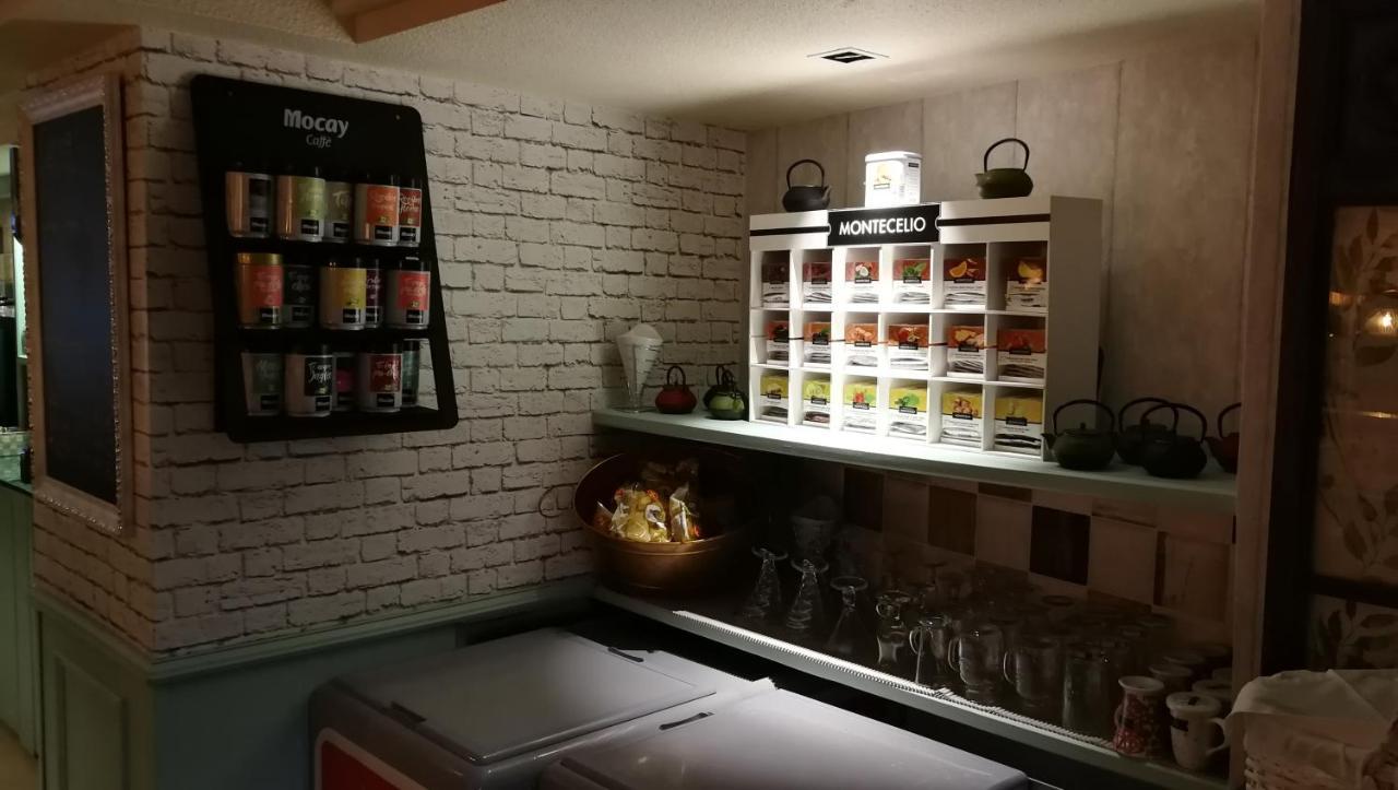 Hostal Macami Pedro Abad Zewnętrze zdjęcie